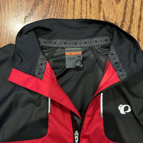 Pearl Izumi Red and Black Cycling Jacket - Picture 2 of 5